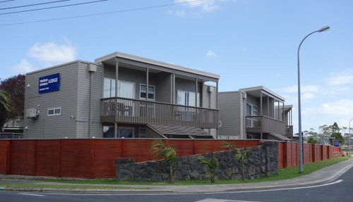 Parakai Springs Lodge Exterior photo