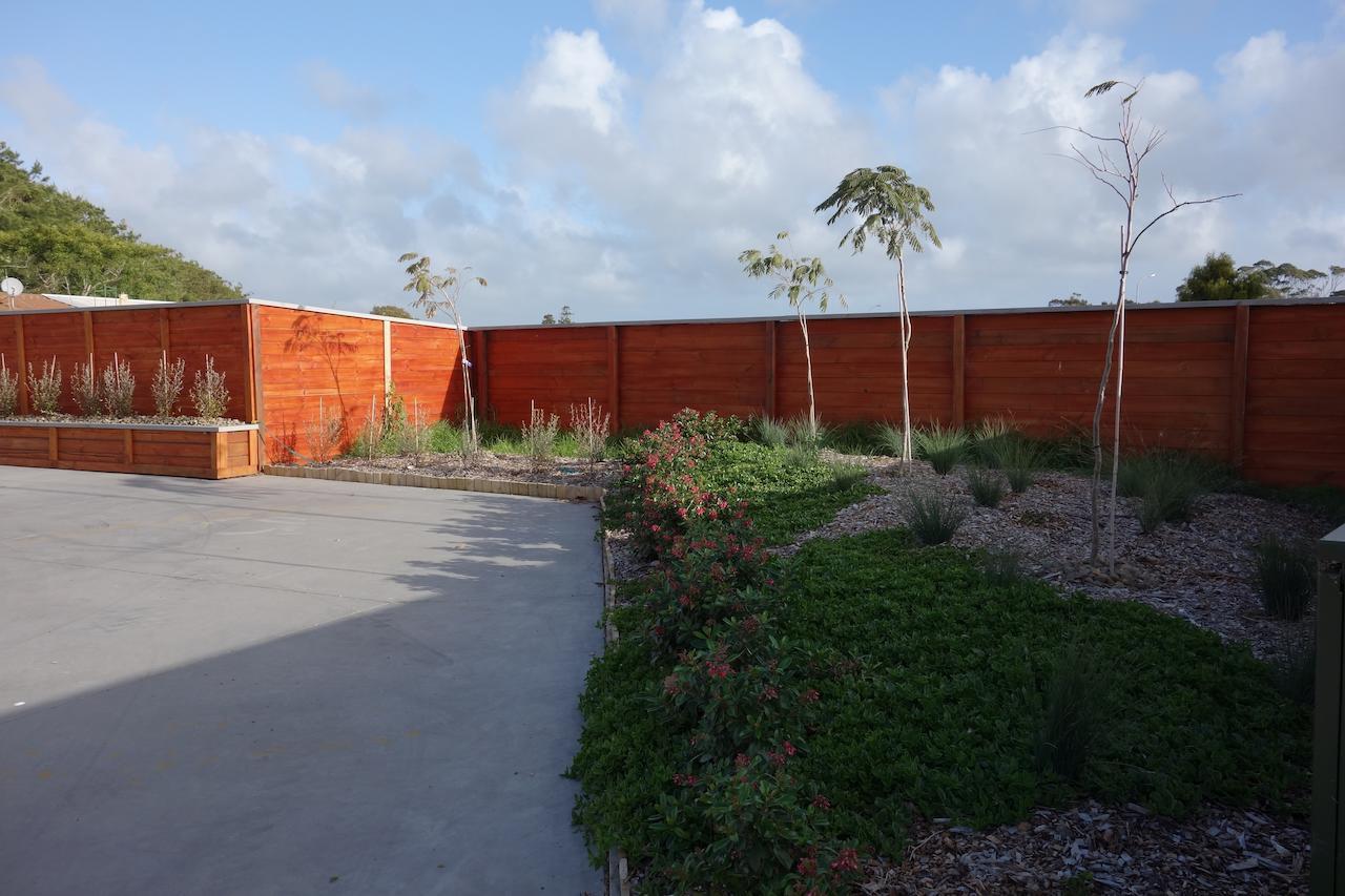 Parakai Springs Lodge Exterior photo